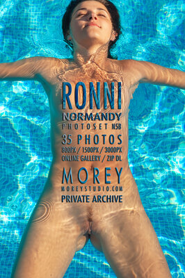 Ronni Normandy erotic photography of nude models